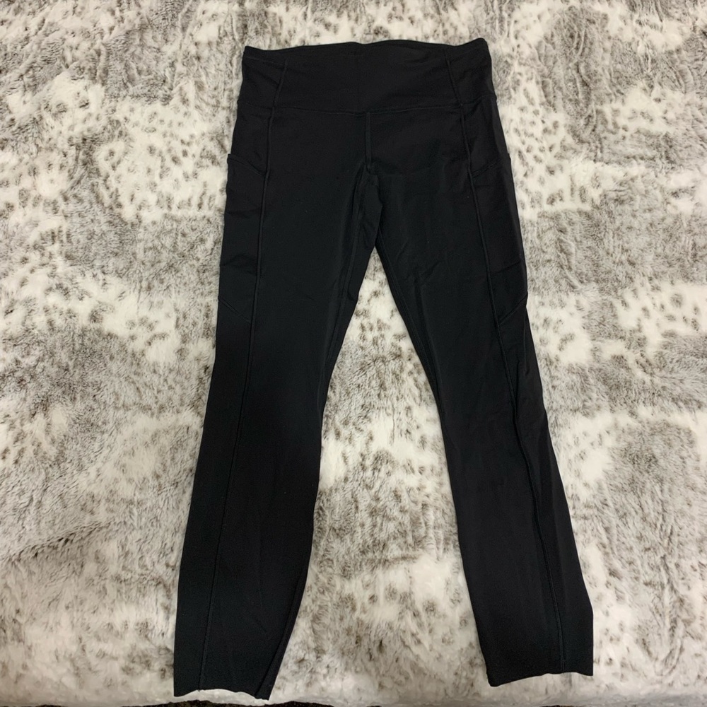 Lululemon size 8 wunder under leggings